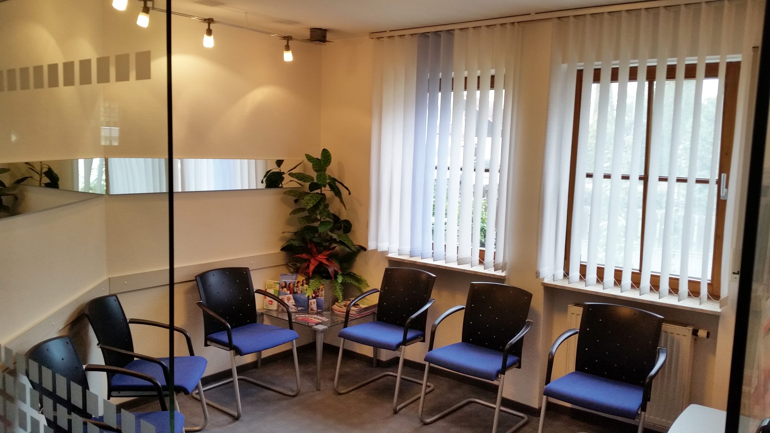 Wartezimmer Zahnarztpraxis